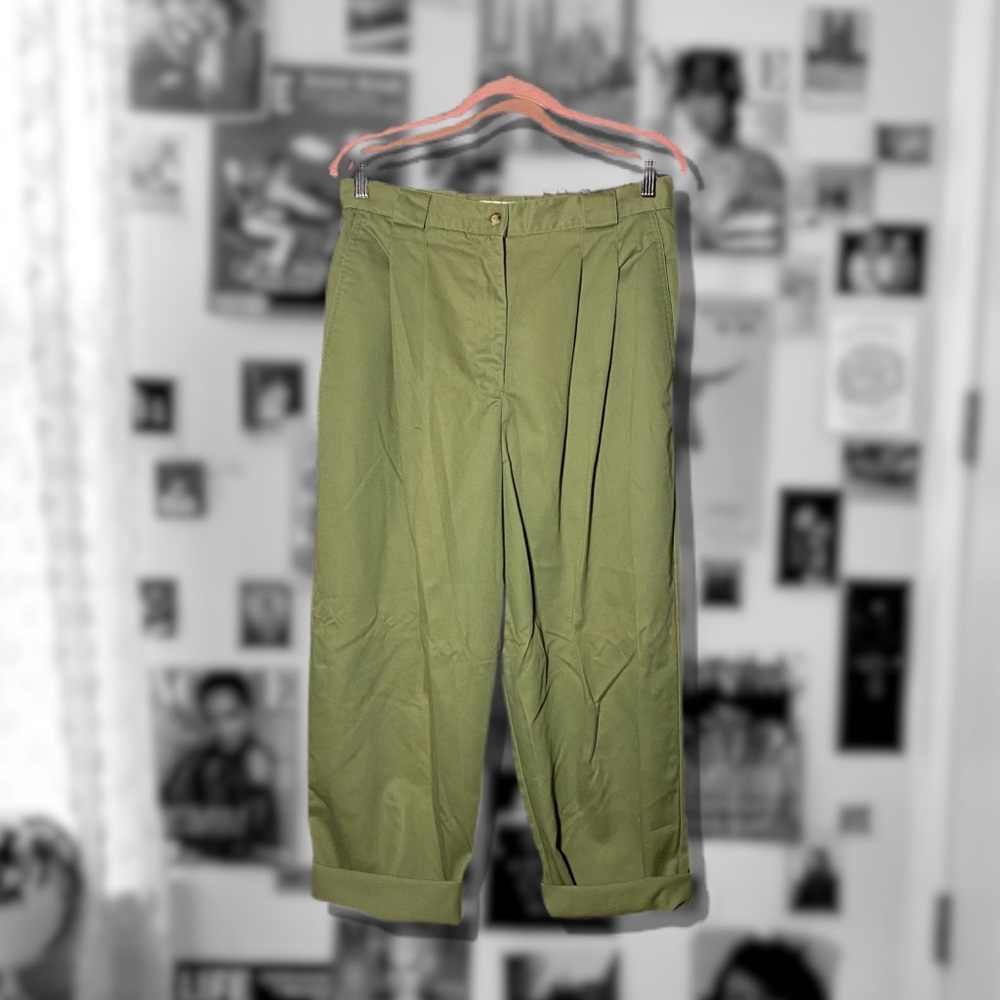 VINTAGE KAREN SCOTT- Pleated Army Green Pants🌵